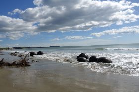 Moeraki Bolders.JPG
